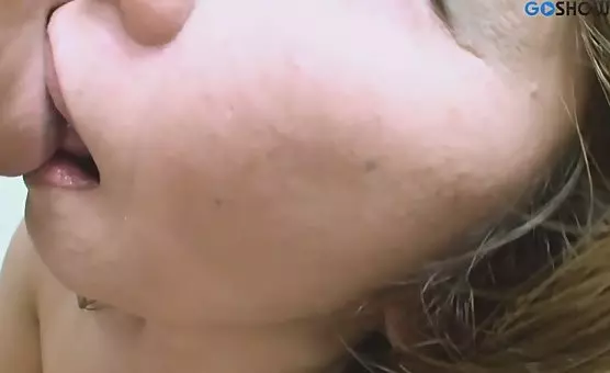 Mature MILF Takes Control with Cunt Massager for Intense Pleasure